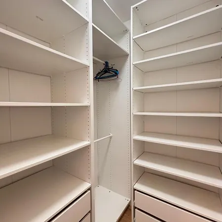 Paix Grand T3 Avec Balcon Proche Du Centre-ville Daire Reims