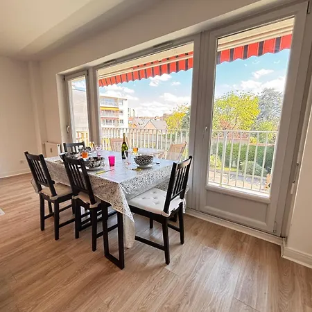 Paix Grand T3 Avec Balcon Proche Du Centre-ville 아파트