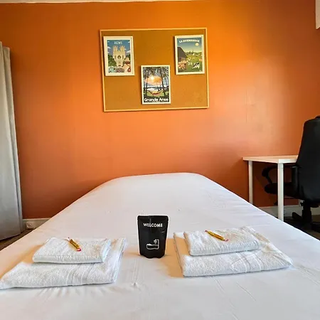 Paix Grand T3 Avec Balcon Proche Du Centre-ville 아파트