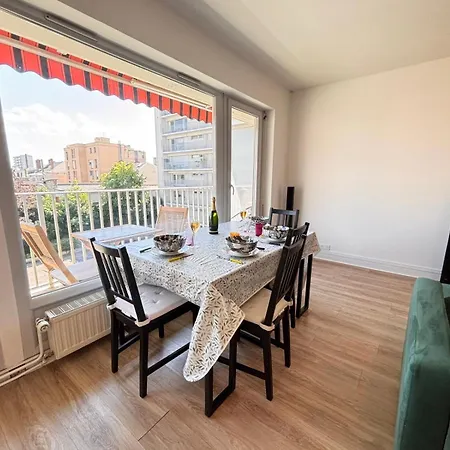 Paix Grand T3 Avec Balcon Proche Du Centre-ville Daire Reims